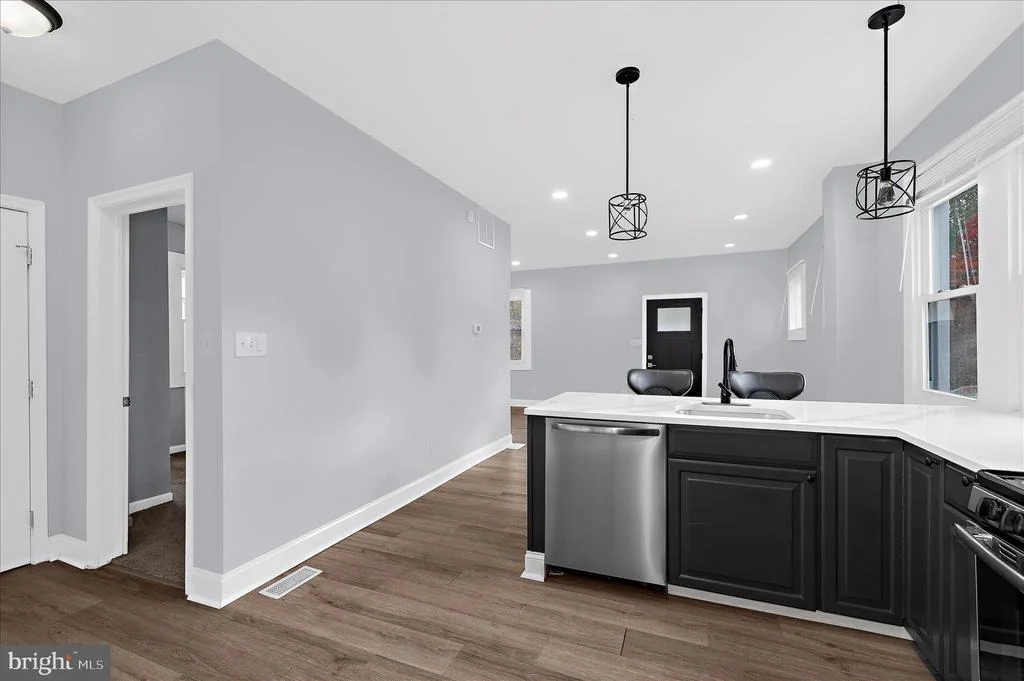 Photo of 726 HIGHWOOD DRIVE