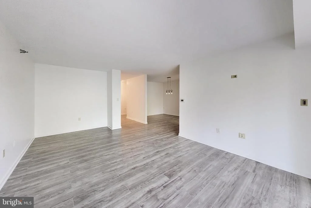 Photo of Unit 412 at 14805 PENNFIELD CIRCLE