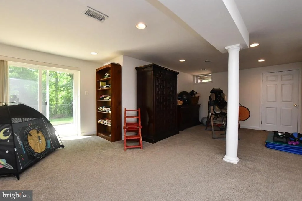 Photo of 9244 MATTHEW DRIVE
