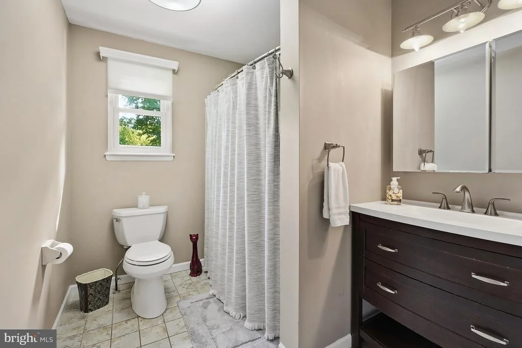 Photo of 1721 WILLIS DRIVE