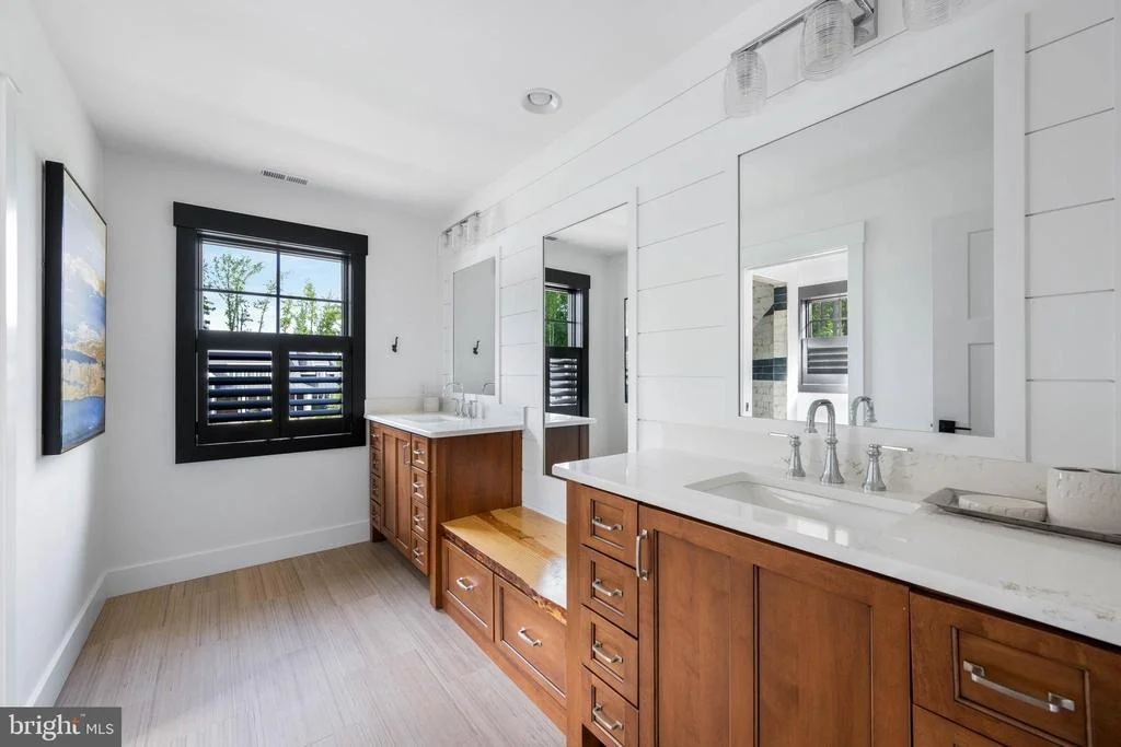 Photo of 516 SEAGULL DRIVE