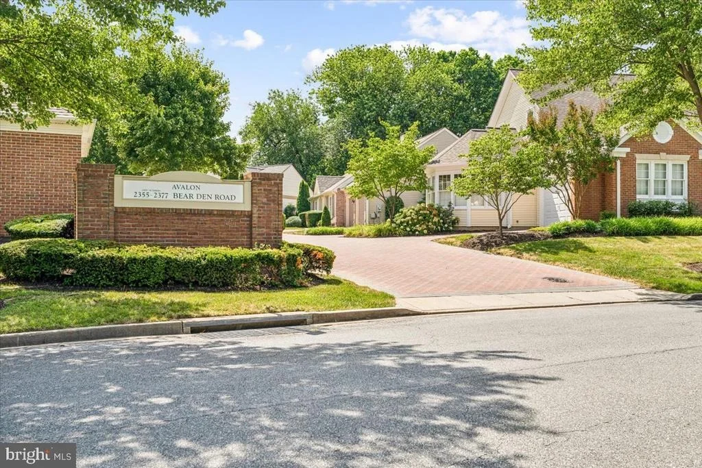 Photo of 2375 BEAR DEN ROAD