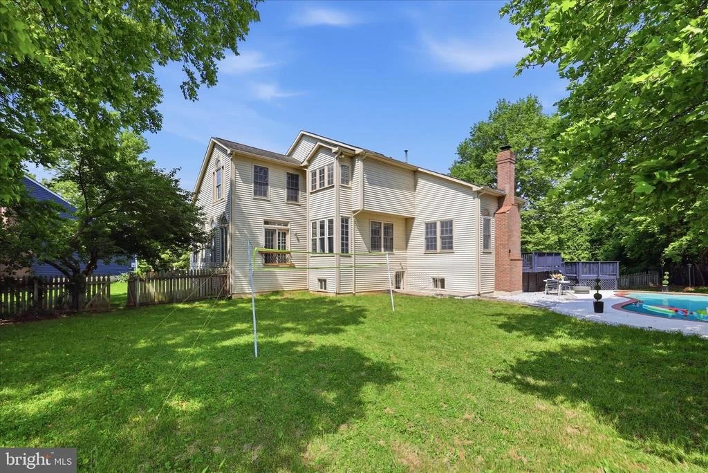 Photo of 6135 FIELDCREST COURT
