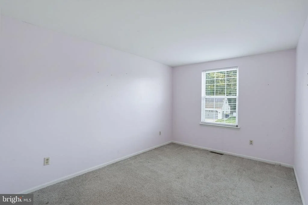 Photo of 19 HEATHERFIELD WAY