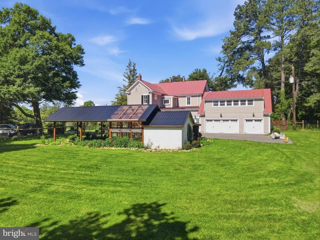 Photo of 15715 AVERY ROAD