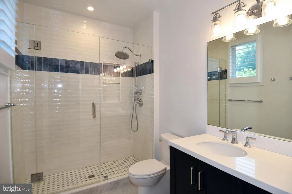 Photo of 7808 SOUTHDOWN ROAD