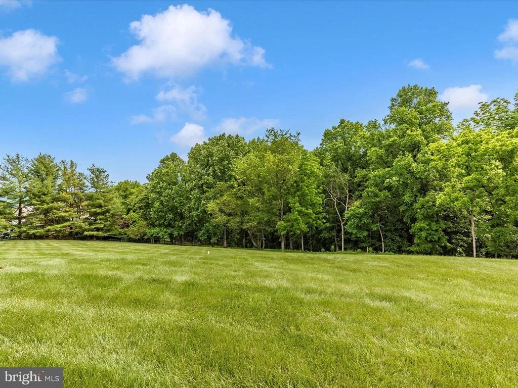 Photo of 17400 RYEFIELD COURT