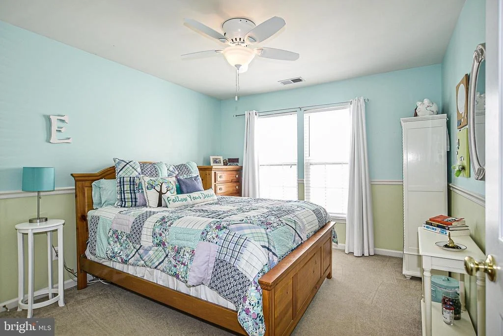 Photo of 26139 MURREY DRIVE