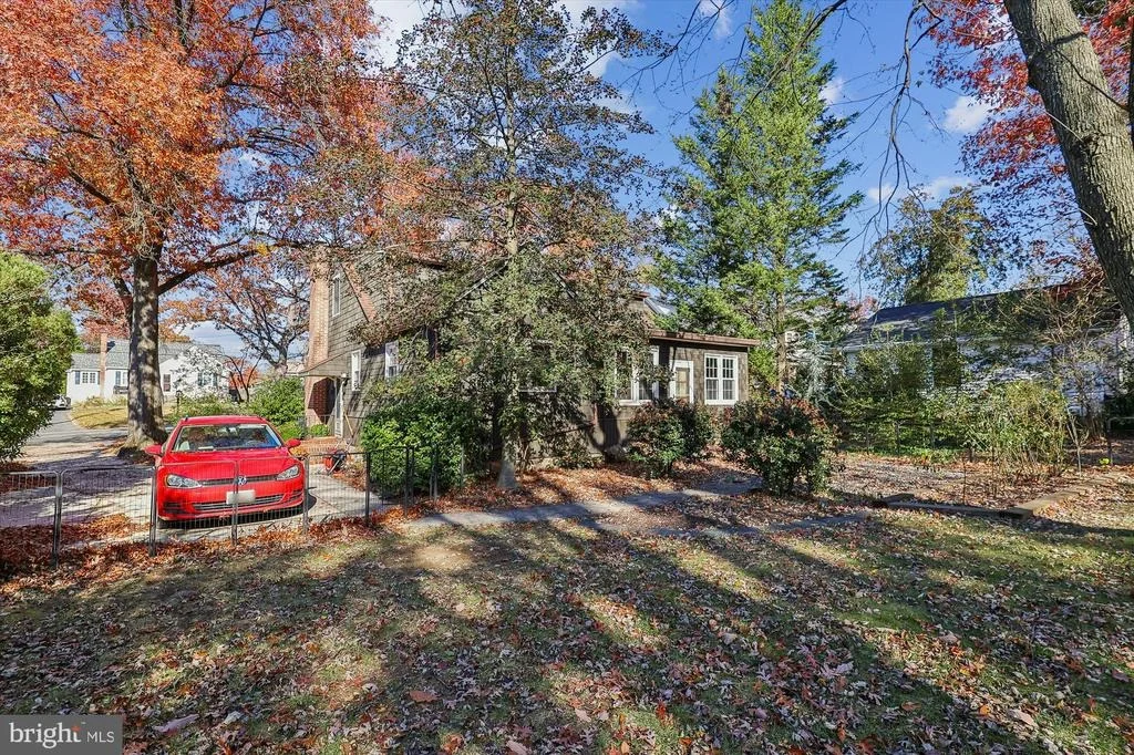 Photo of 306 JOHN AVENUE