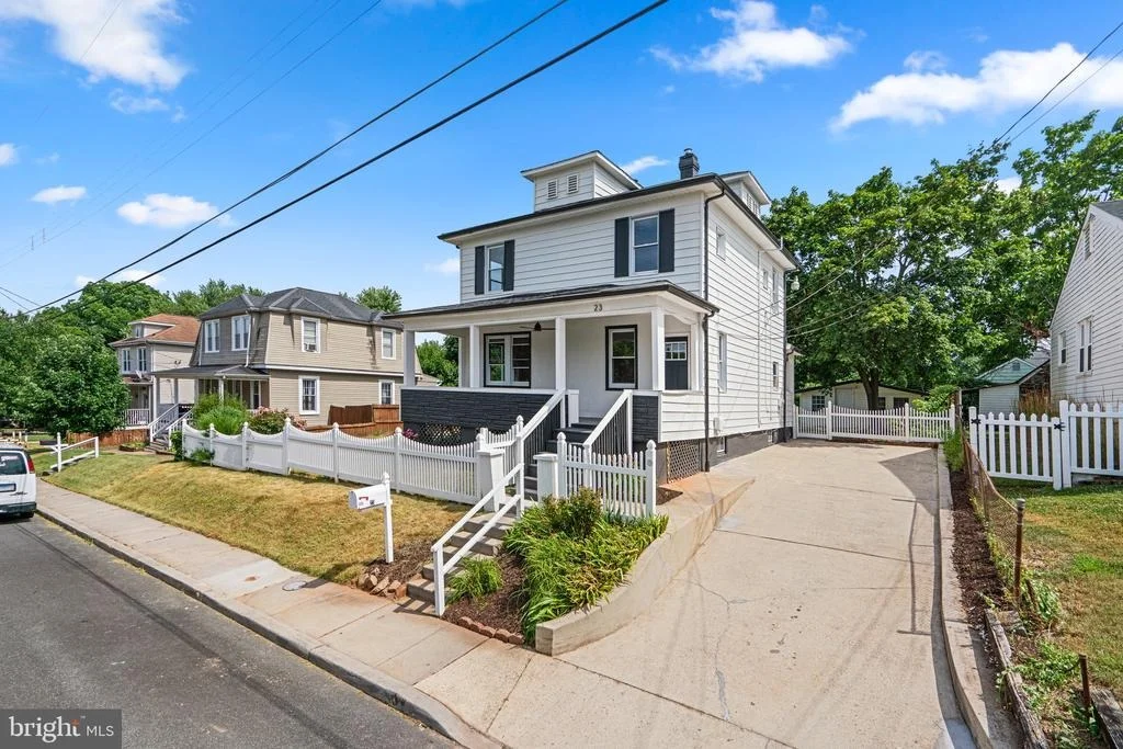 Photo of 23 2ND AVENUE