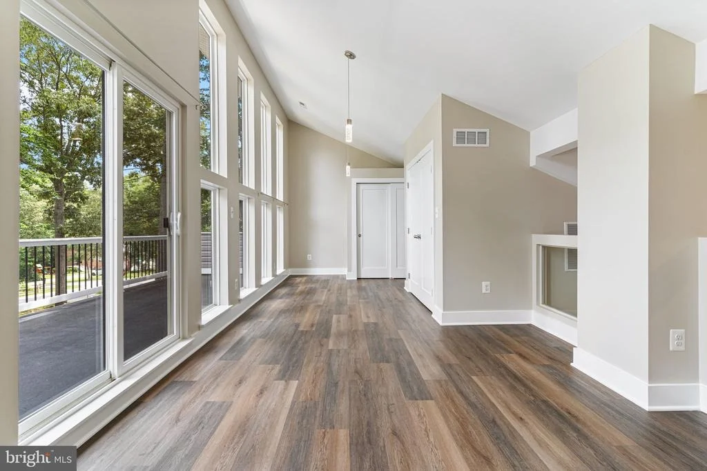Photo of 508 SKYVIEW DRIVE