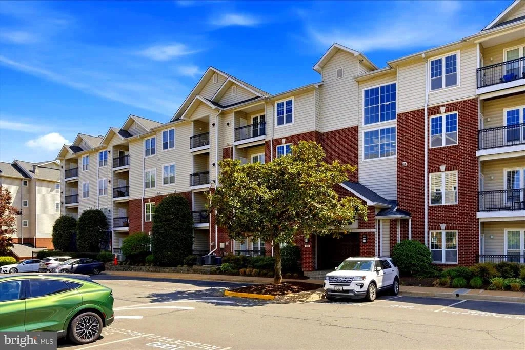 Photo of Unit 1204 at 1601 SPRING GATE DRIVE