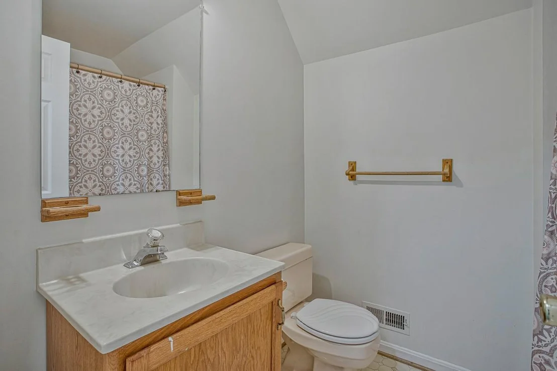 Photo of 8070 NURSERY ROAD