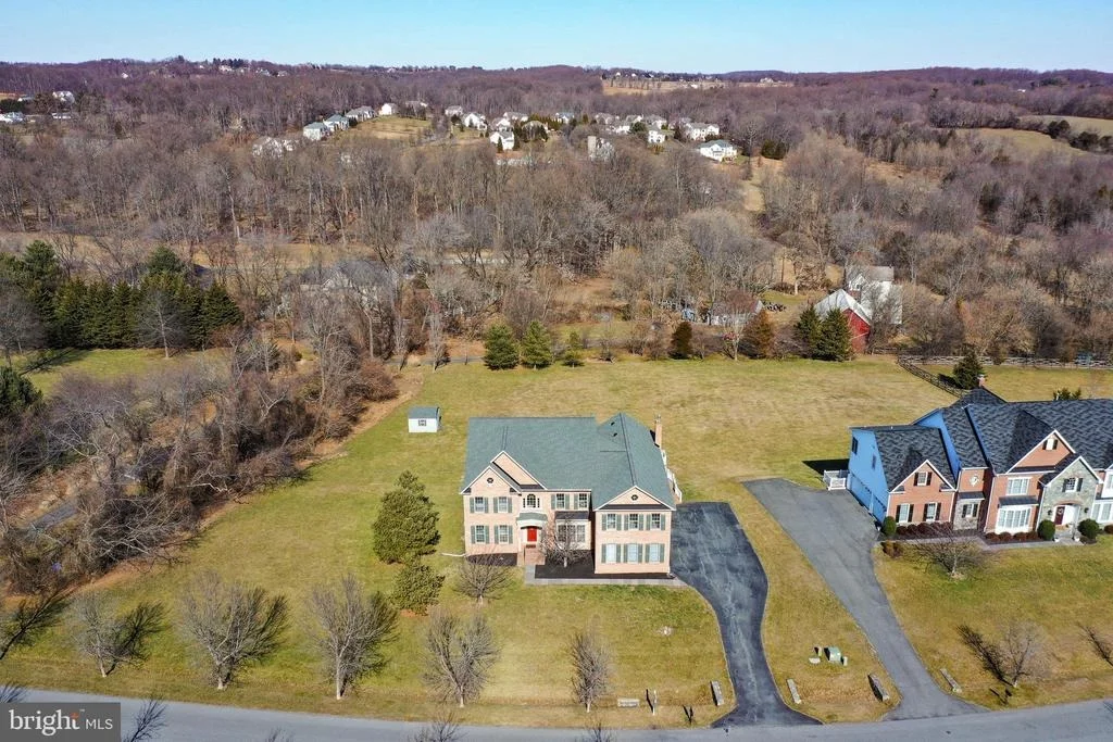 Photo of 24701 FARMVIEW LANE