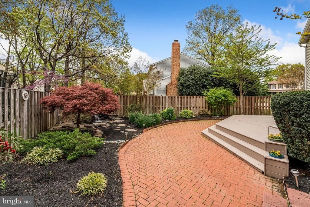 Photo of 6826 SILVER ANN DRIVE