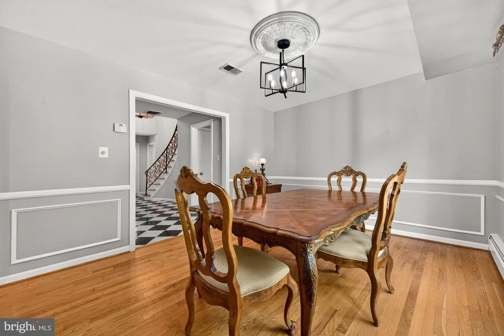 Photo of 11416 VALE ROAD