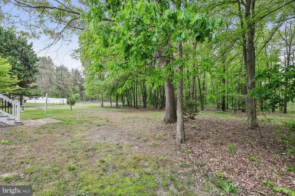 Photo of 592 EASON DRIVE