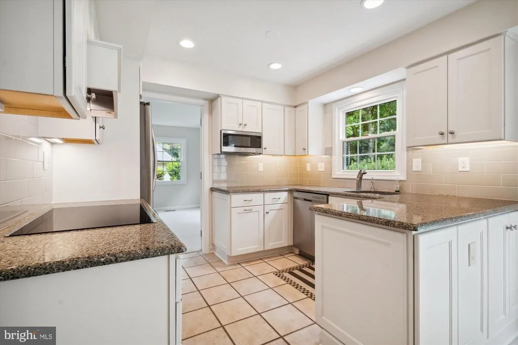 Photo of 14120 BEECHVUE LANE