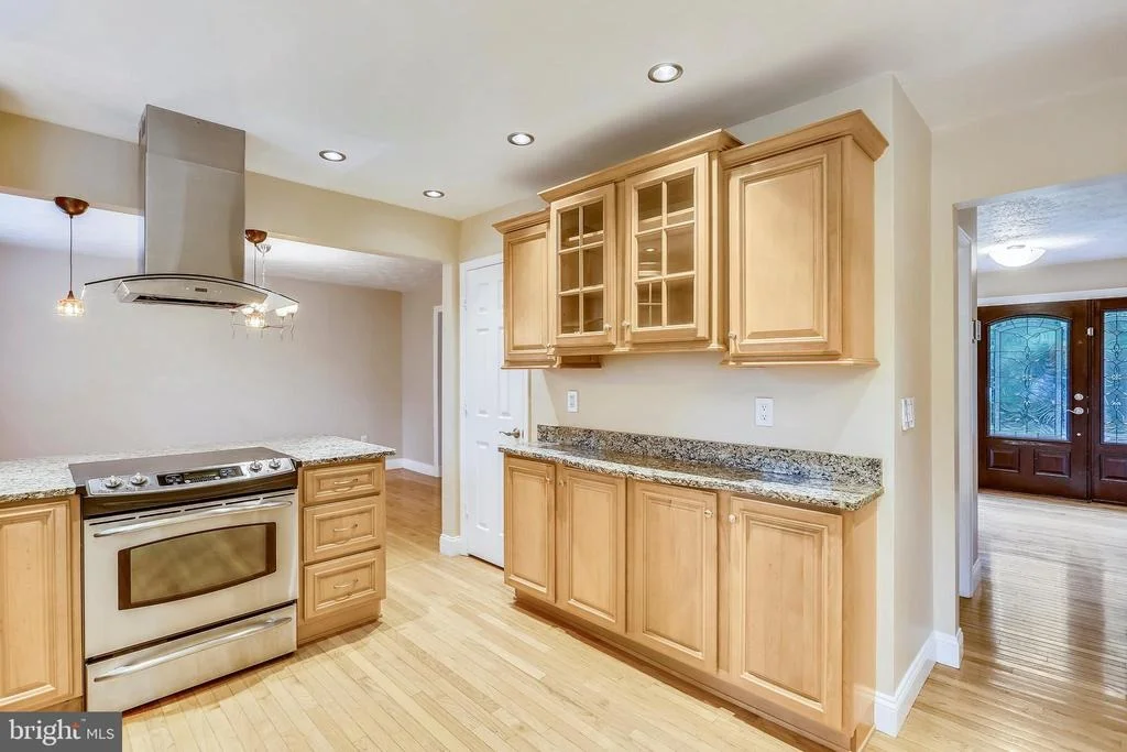 Photo of 15209 DONNA DRIVE
