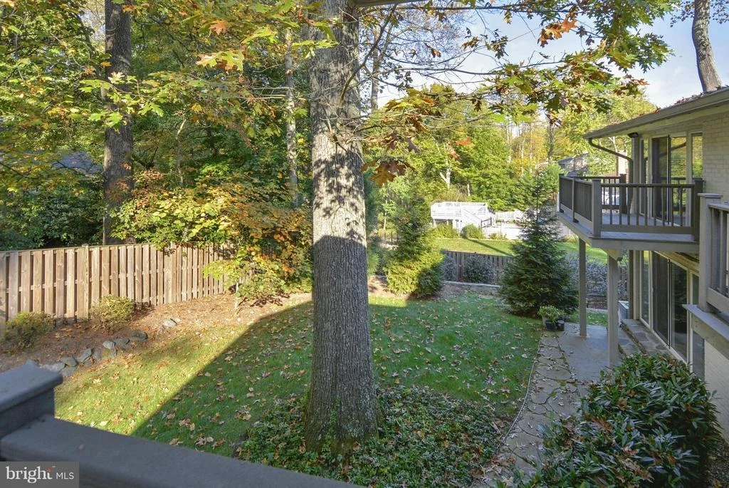 Photo of 1436 LABURNUM STREET