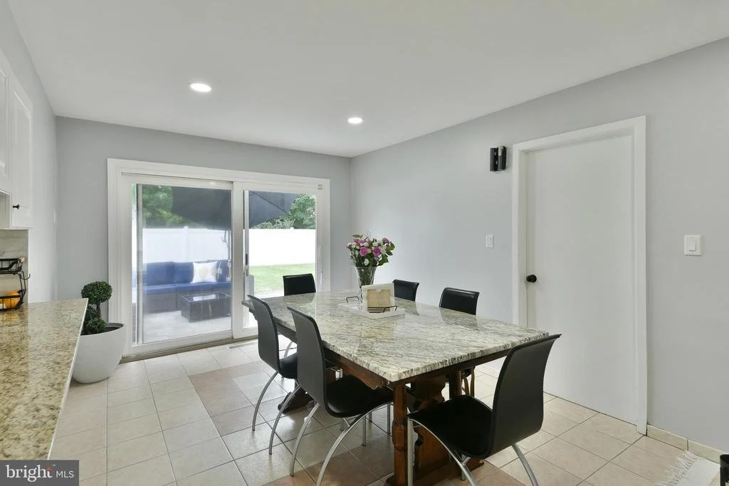 Photo of 8 WINDOVER LANE