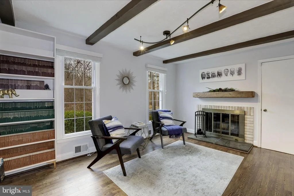 Photo of 410 PIPING ROCK DRIVE