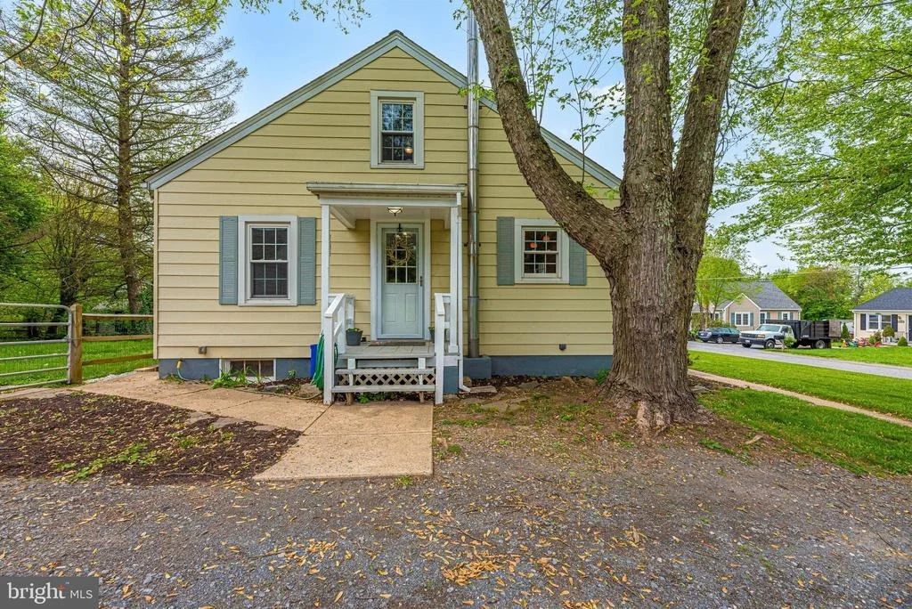 Photo of 9510 PLEASANT PLAINS ROAD