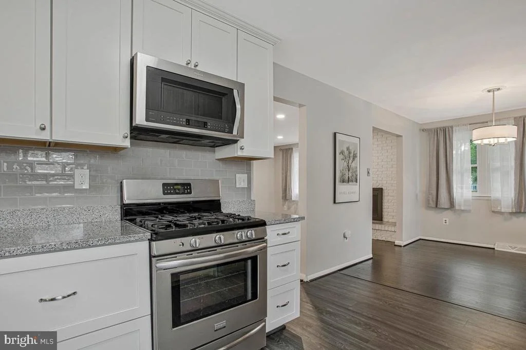 Photo of 454 MANOR ROAD