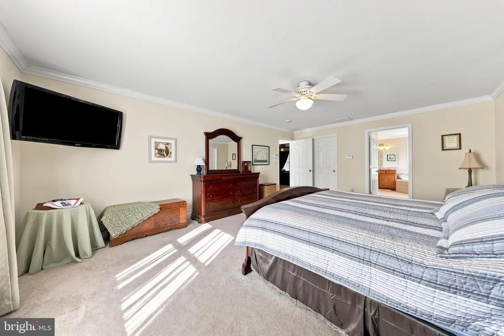 Photo of 646 ALBERTSON ROAD