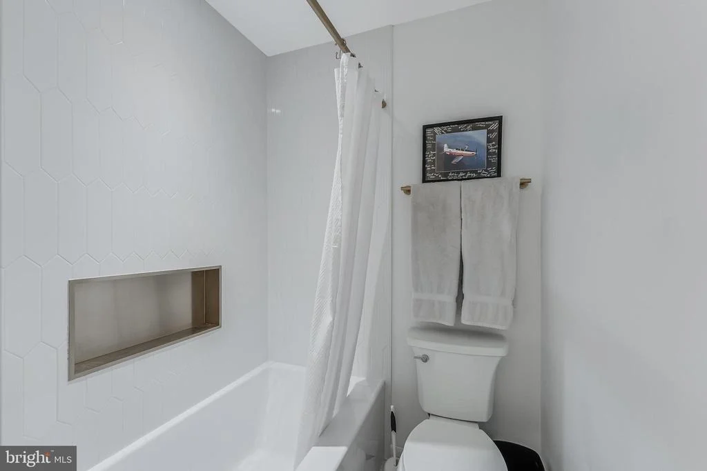 Photo of 4101 AUGUSTINE STREET