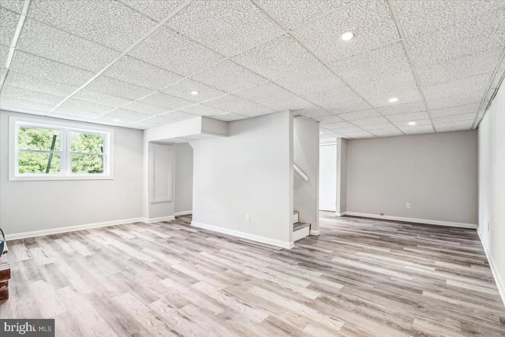 Photo of 6347 DAVIS ROAD