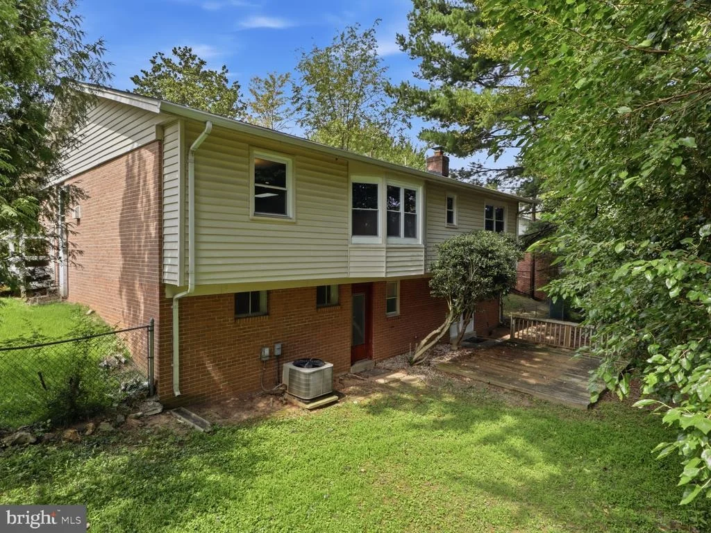 Photo of 12823 CAMELLIA DRIVE