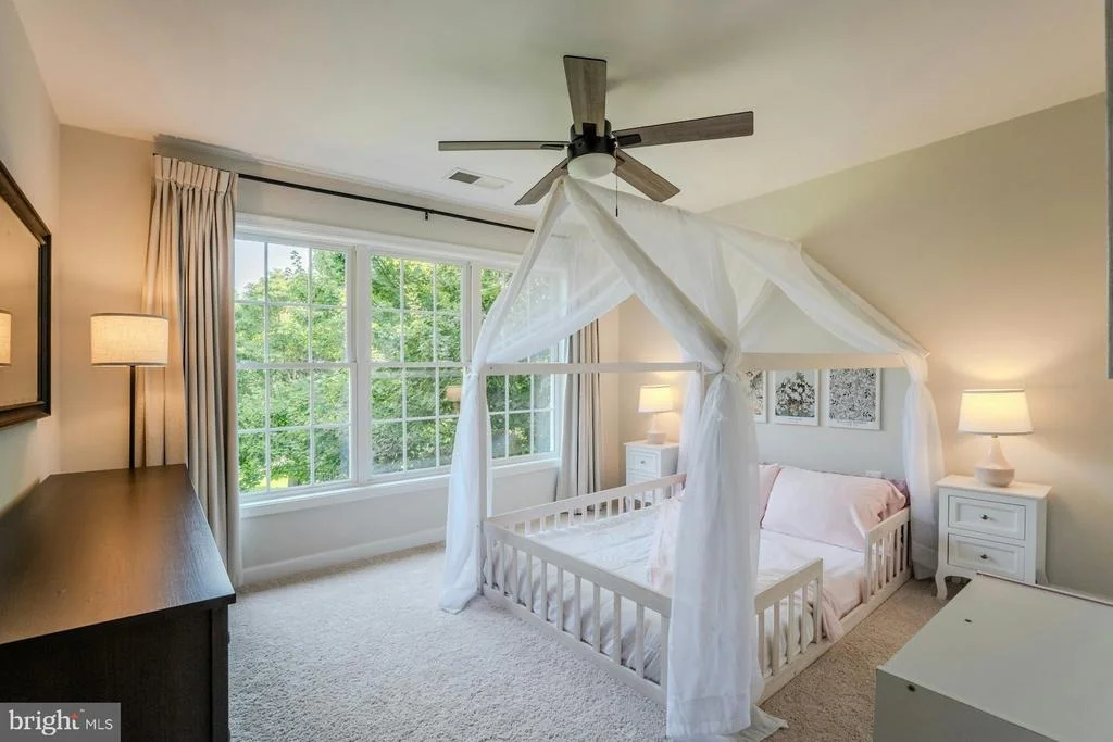 Photo of 17301 ROUNDMONT PLACE