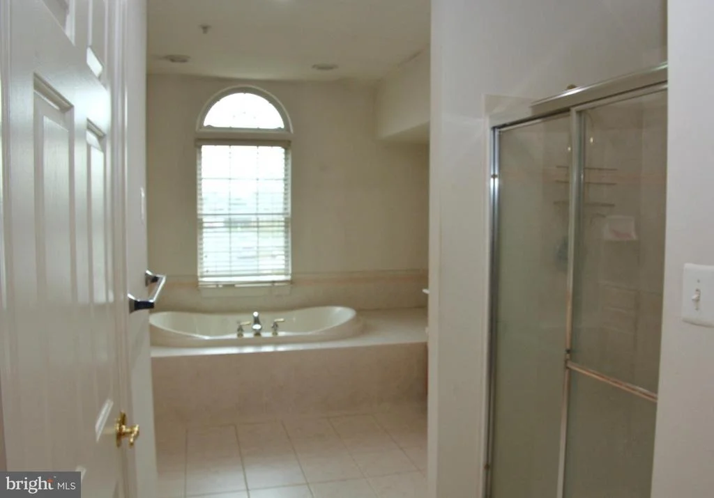 Photo of 2432 NICOL CIRCLE