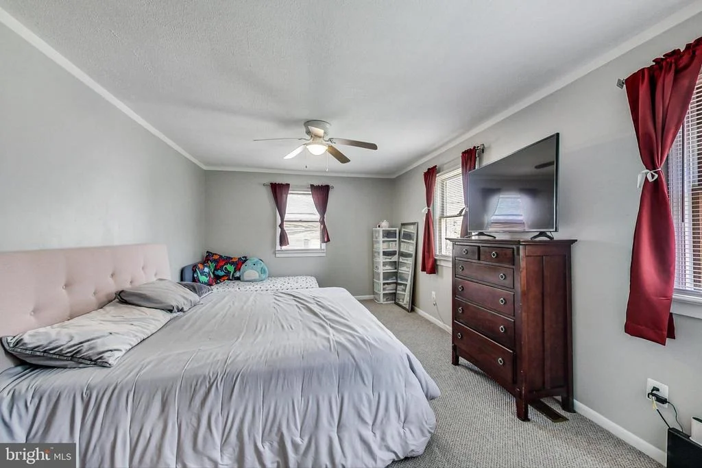 Photo of 1004 5TH STREET