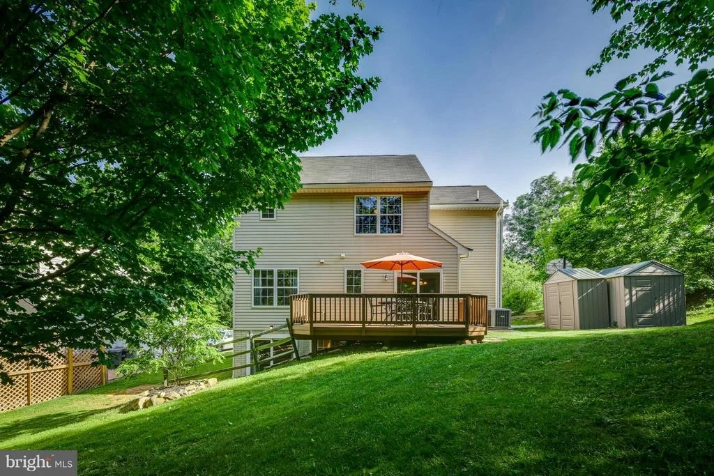 Photo of 9275 CARTERSVILLE ROAD