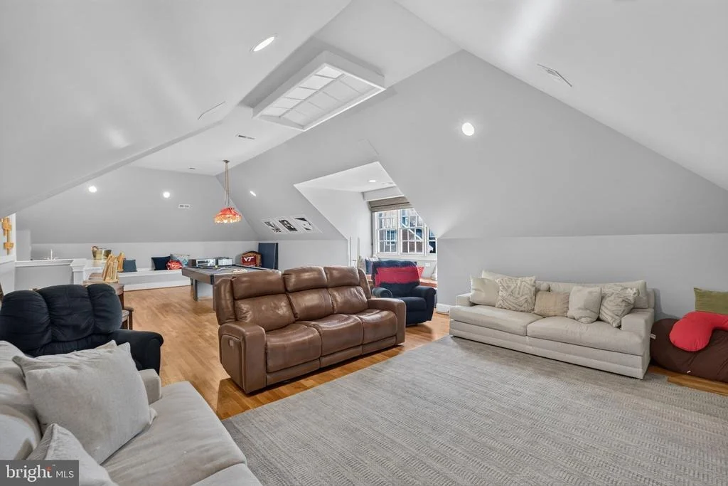 Photo of 2996 RIVER REACH