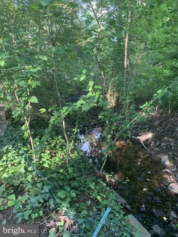 Photo of 1006 CRESTOVER ROAD