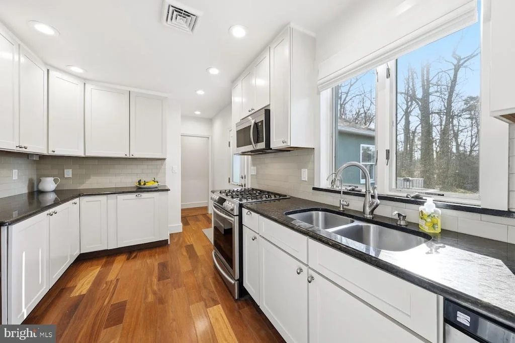 Photo of 862 CENTRAL AVENUE