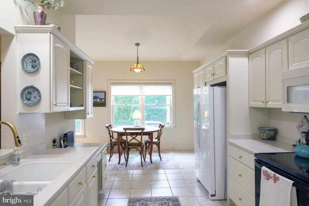 Photo of 18705 DOVER DRIVE