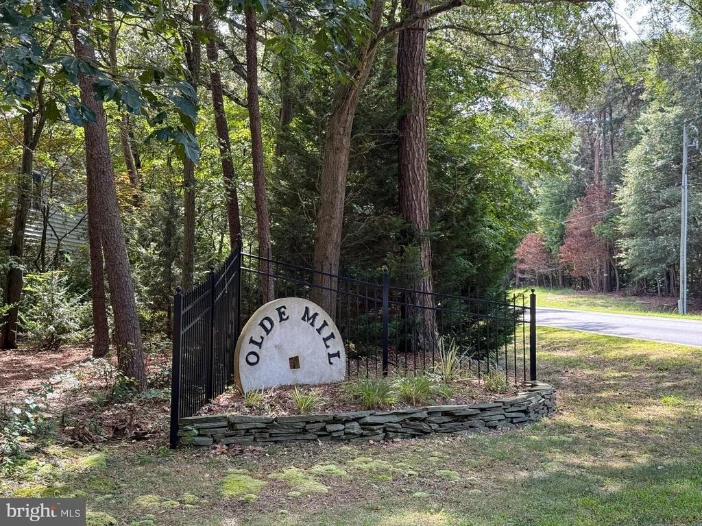 Photo of 28056 BARLEY RUN