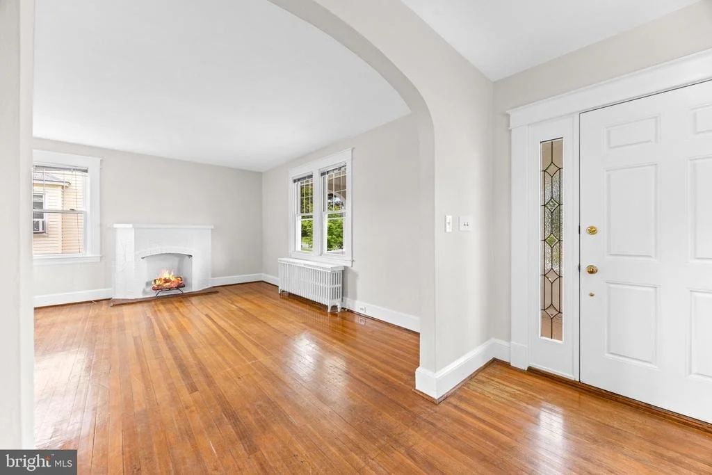 Photo of 1257 CIRCLE DRIVE