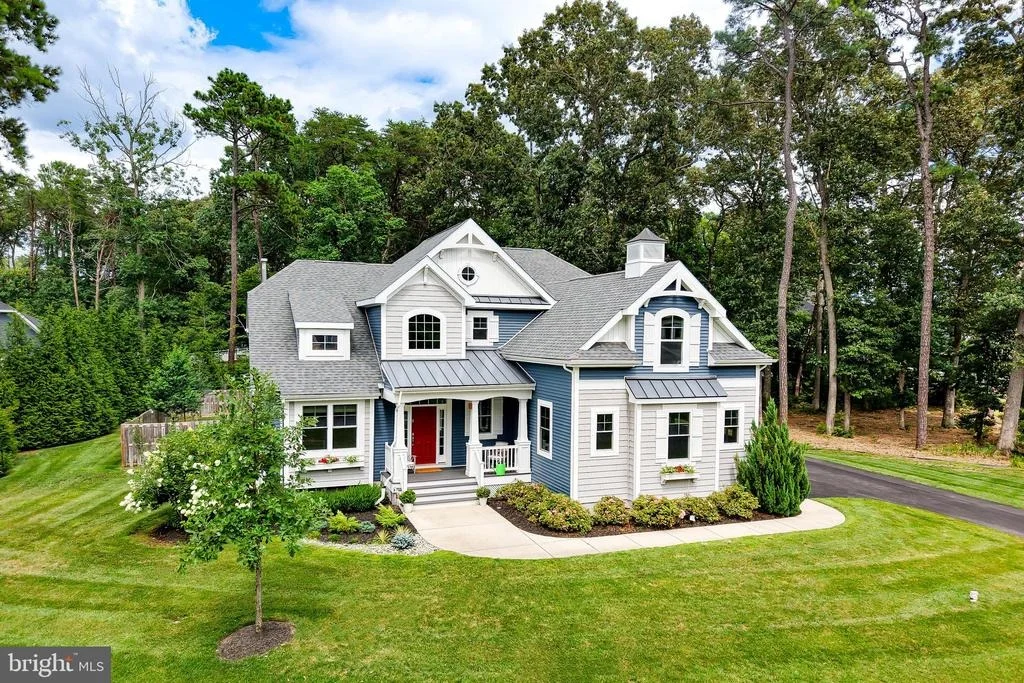 Photo of 19035 WINTERBERRY STREET