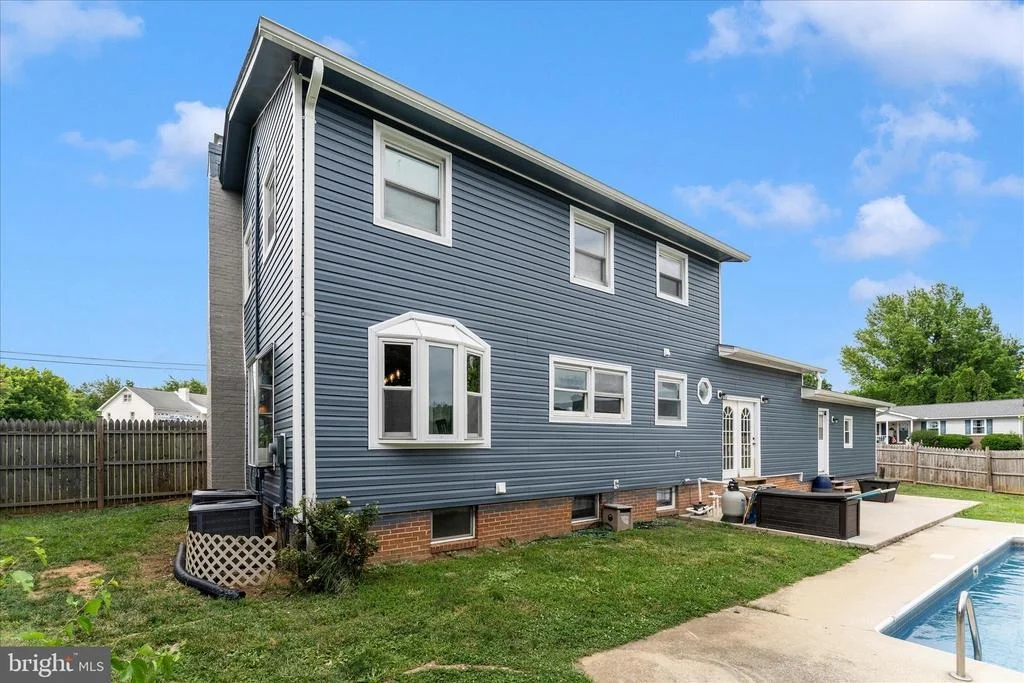 Photo of 301 LANAFIELD DRIVE