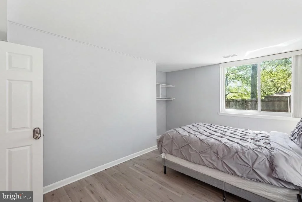 Photo of 4936 SAUQUOIT LANE