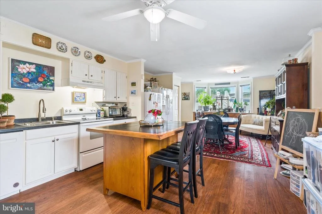 Photo of 466 CARROLLTON DRIVE