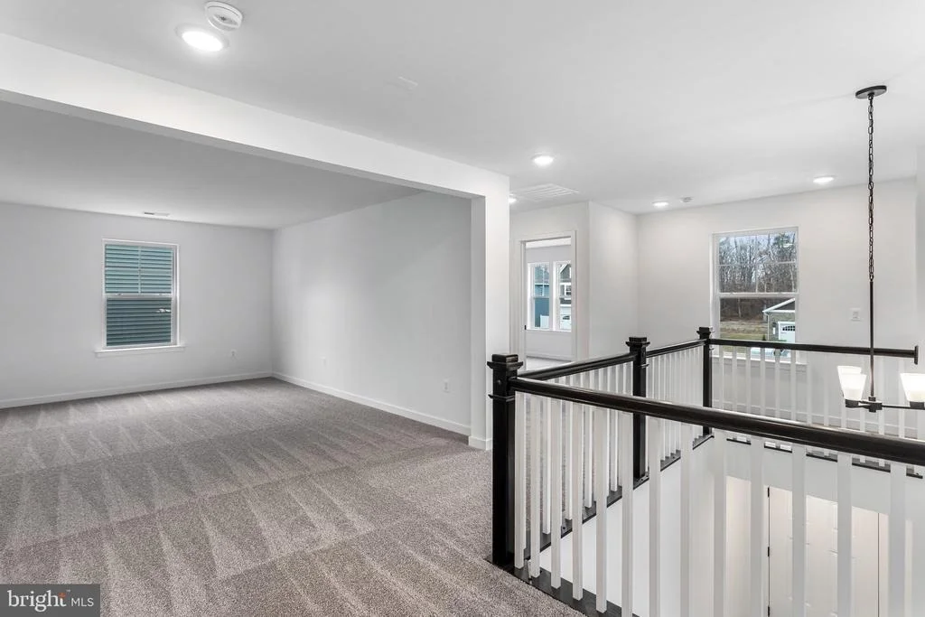 Photo of 2083 SPRINGVALE DRIVE