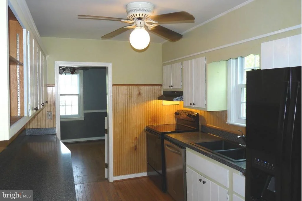 Photo of 604 MILITARY ROAD