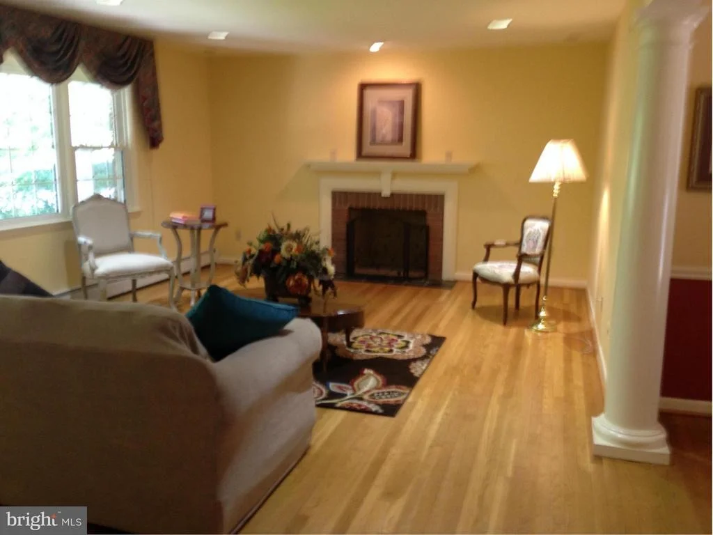 Photo of 901 ANNMORE DRIVE