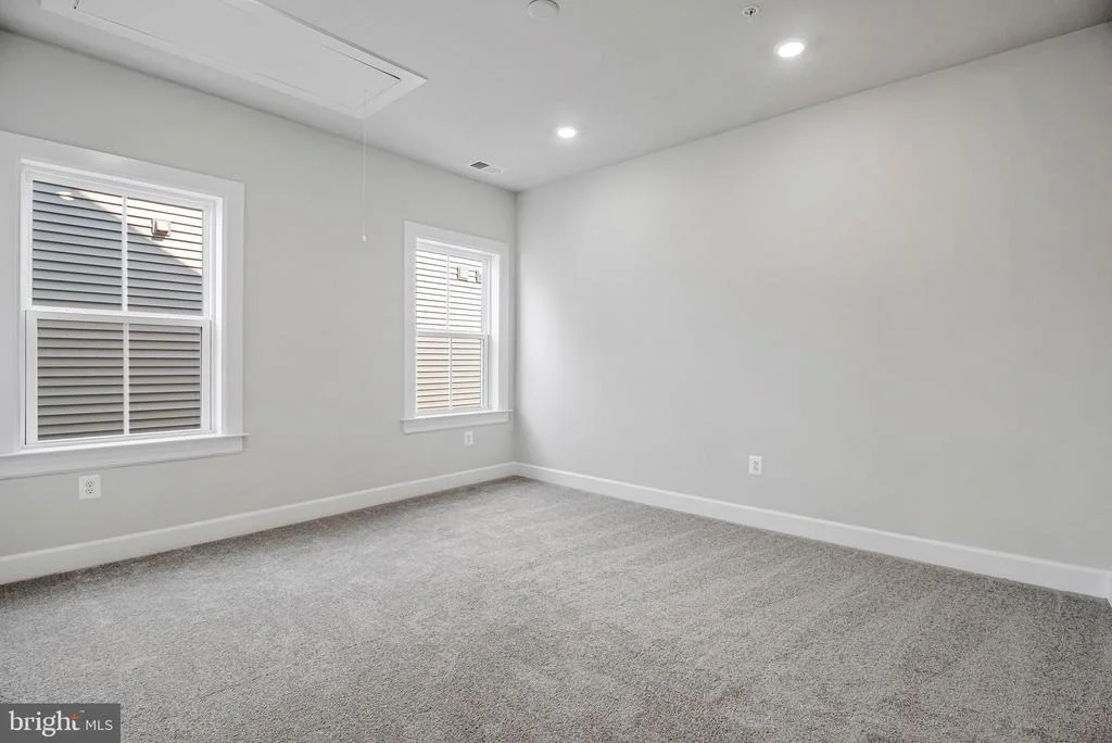 Photo of 1423 CRANESBILL LANE